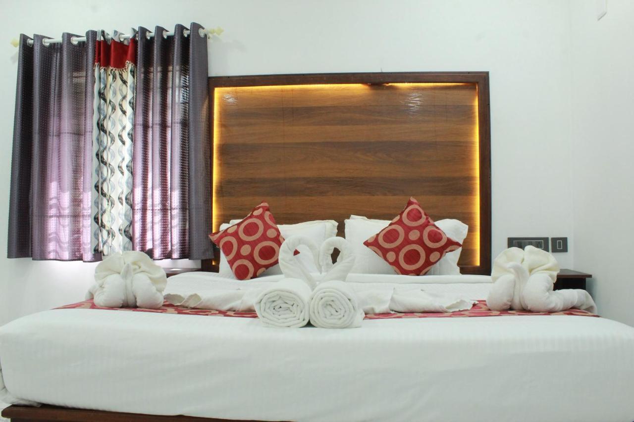 The Mountcourt Hotel Munnar Exterior foto
