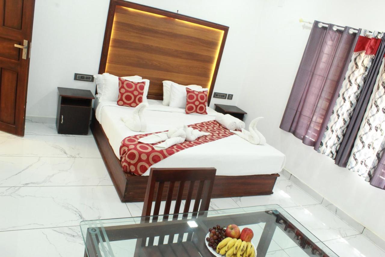 The Mountcourt Hotel Munnar Exterior foto