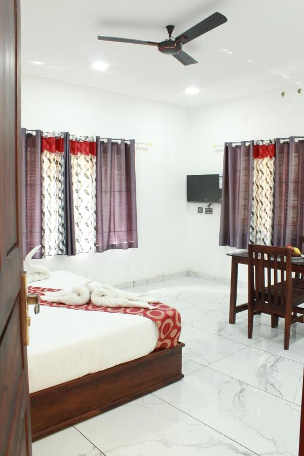 The Mountcourt Hotel Munnar Exterior foto