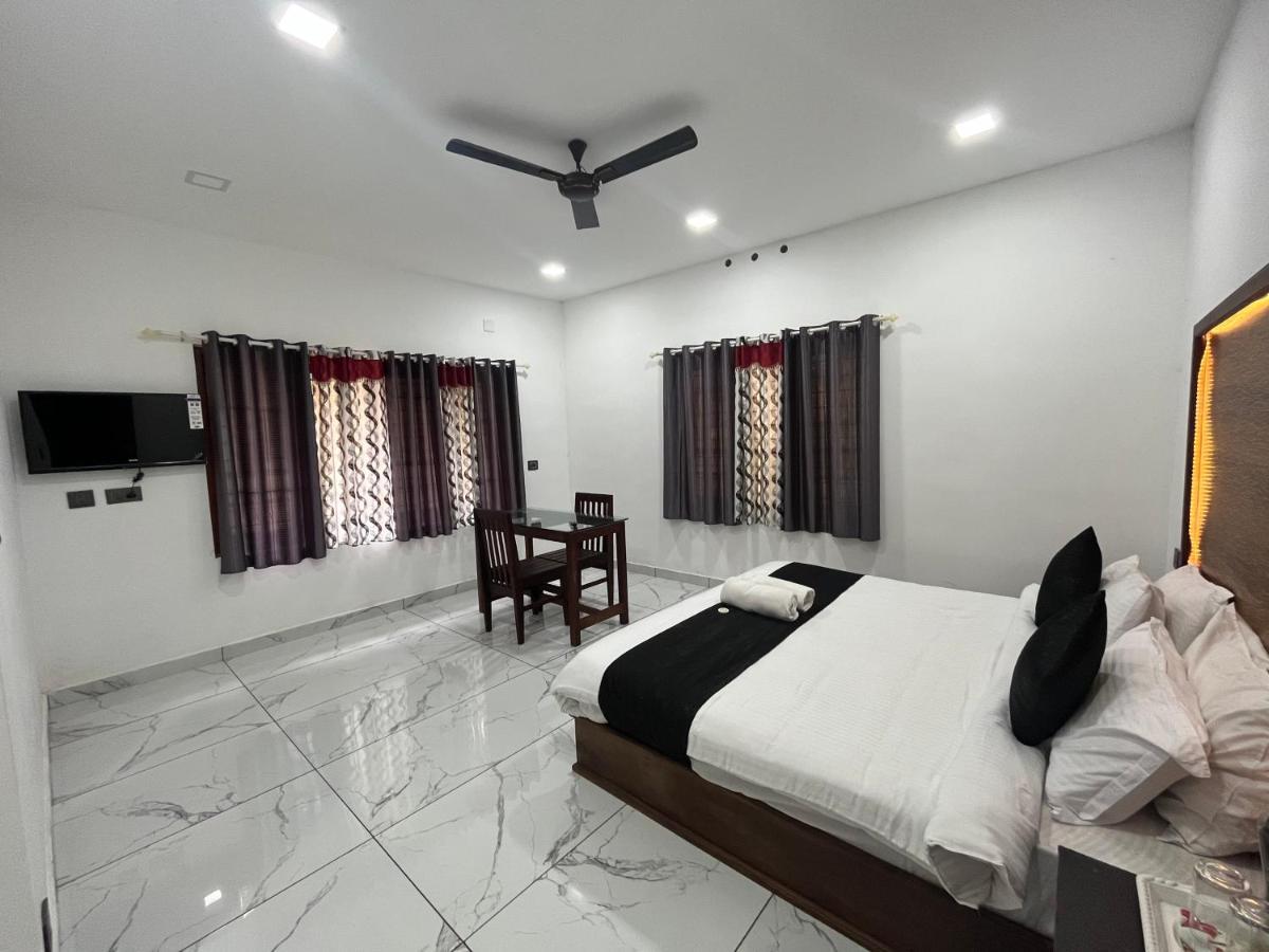 The Mountcourt Hotel Munnar Exterior foto