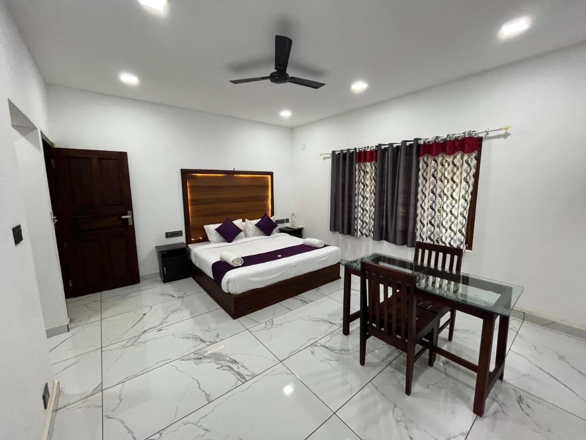 The Mountcourt Hotel Munnar Exterior foto