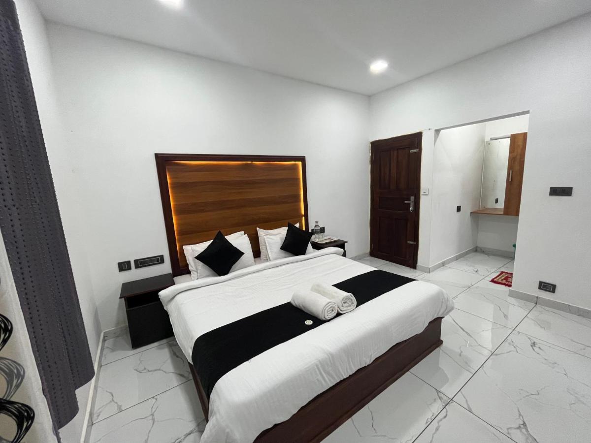 The Mountcourt Hotel Munnar Exterior foto